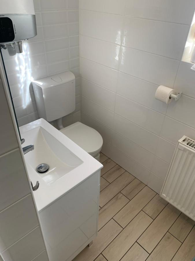Rosa Apartman Balatonlelle Exterior foto